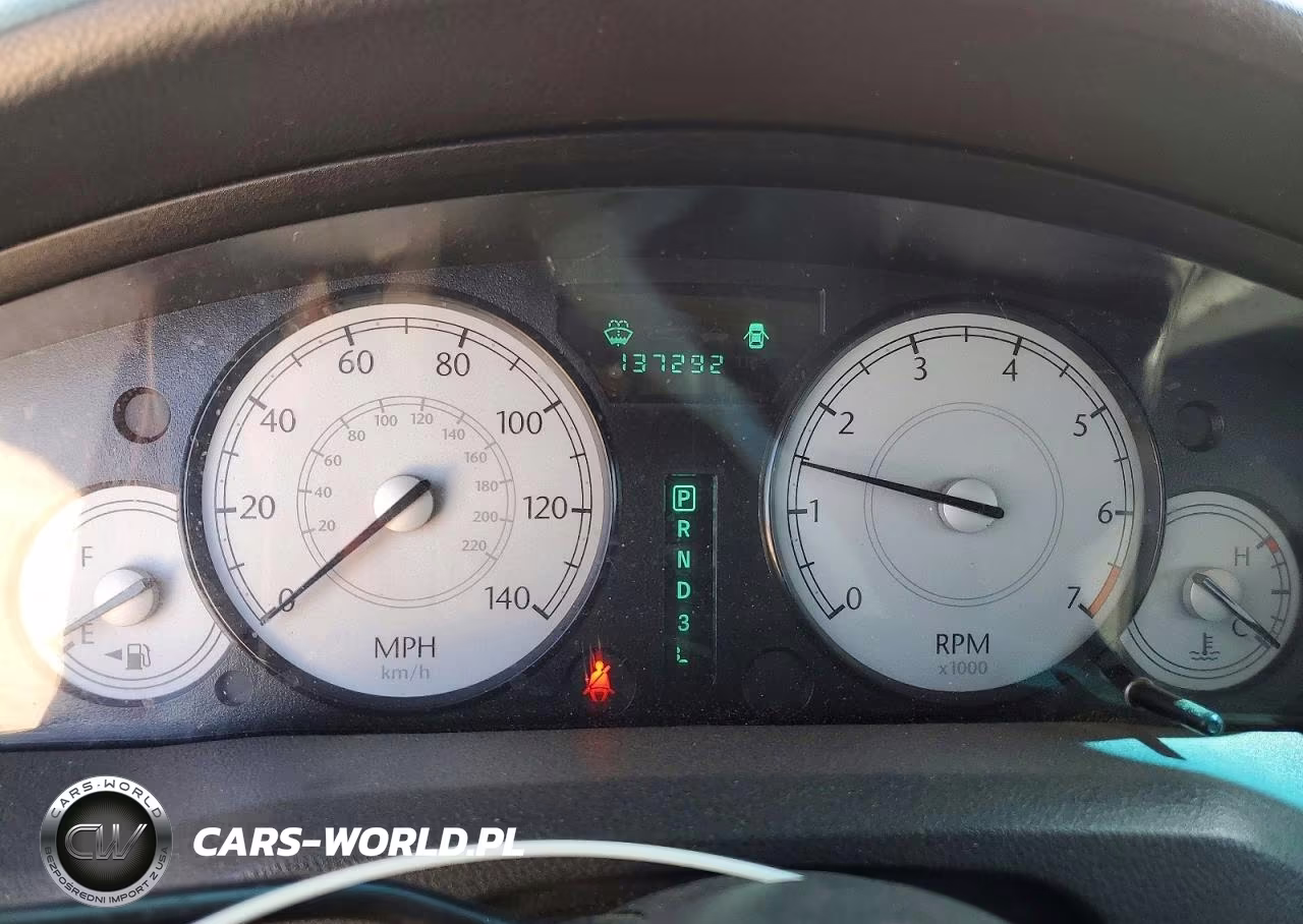 2007 Chrysler 300 VIN:2C3KA43R27H605543 - 9