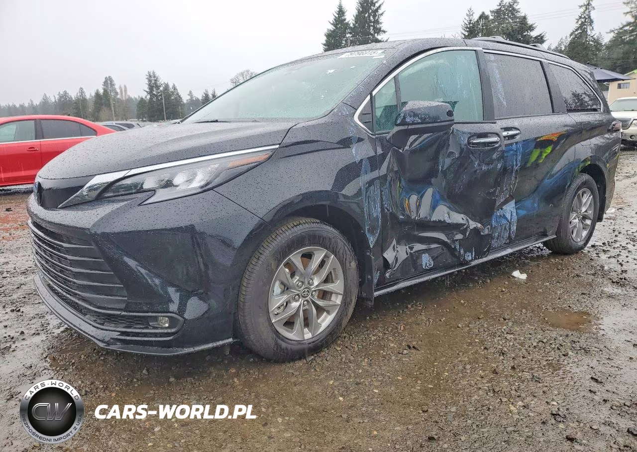 2025 Toyota Sienna Xle 7-Passenger – zdjęcie 1 z 13