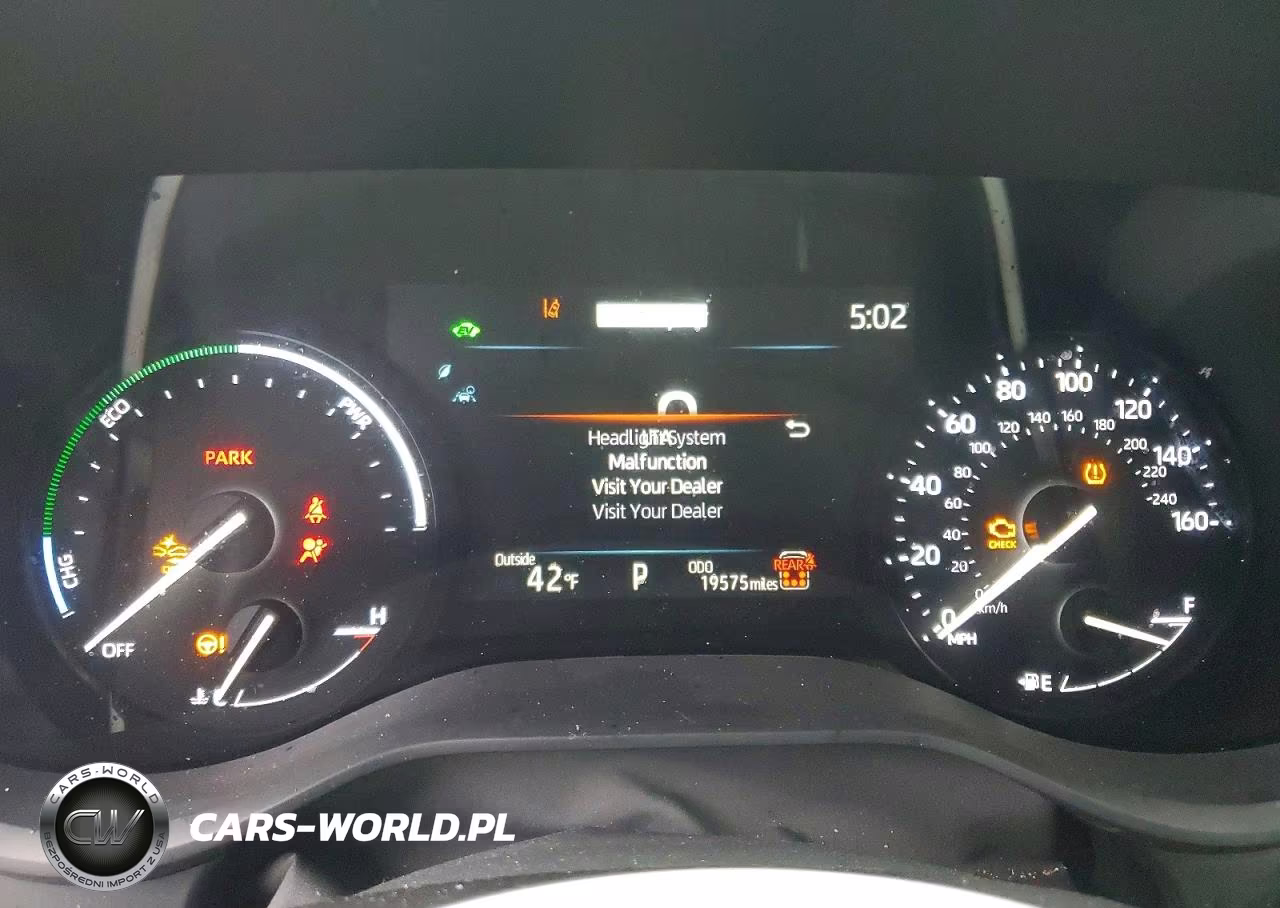 2025 Toyota Sienna Xle 7-Passenger VIN:5TDJSKFC7SS186289 - 9