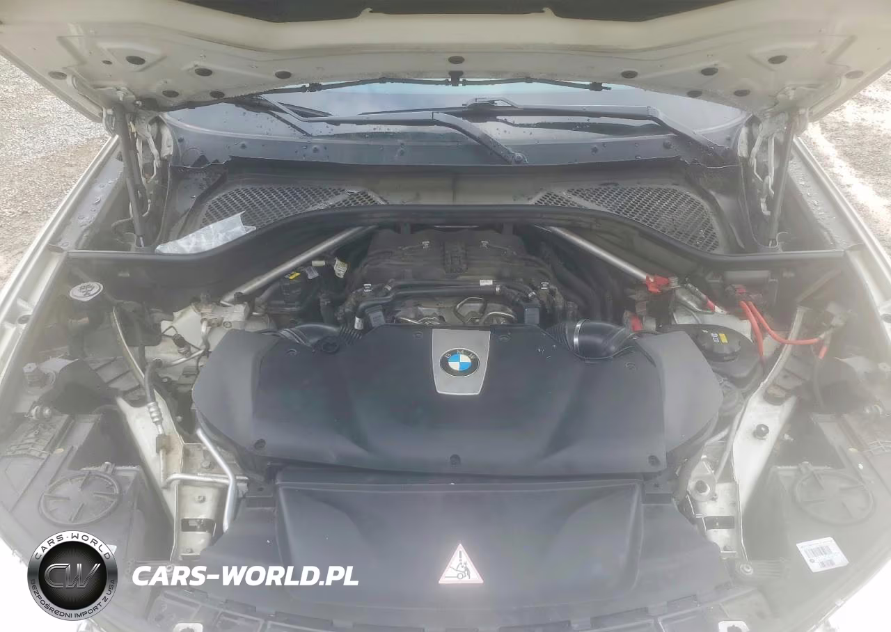 2015 BMW X5 xDrive50I VIN:5UXKR6C55F0J77403 - 11