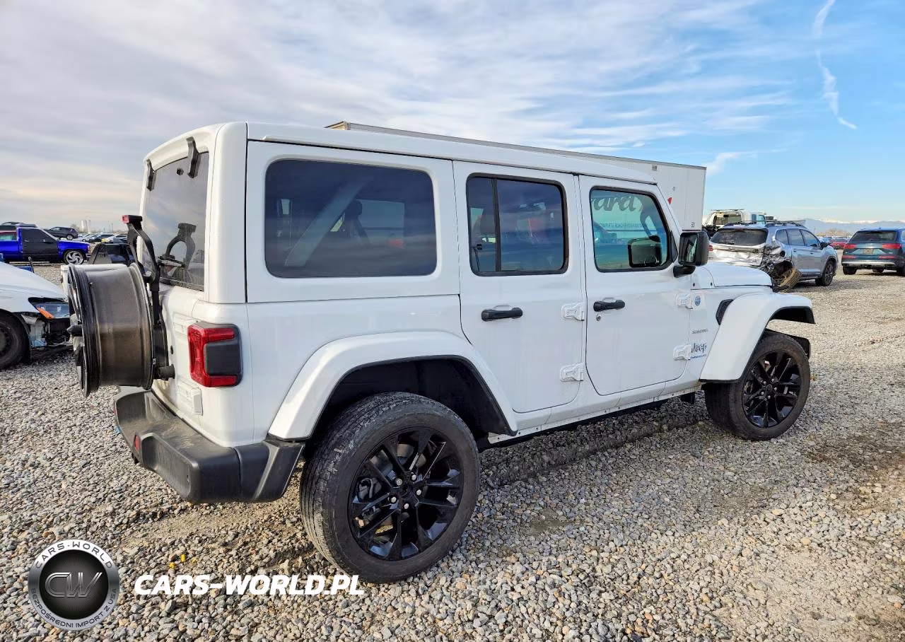 2024 Jeep Wrangler Sahara 4Xe VIN:1C4RJXP63RW164389 - 3