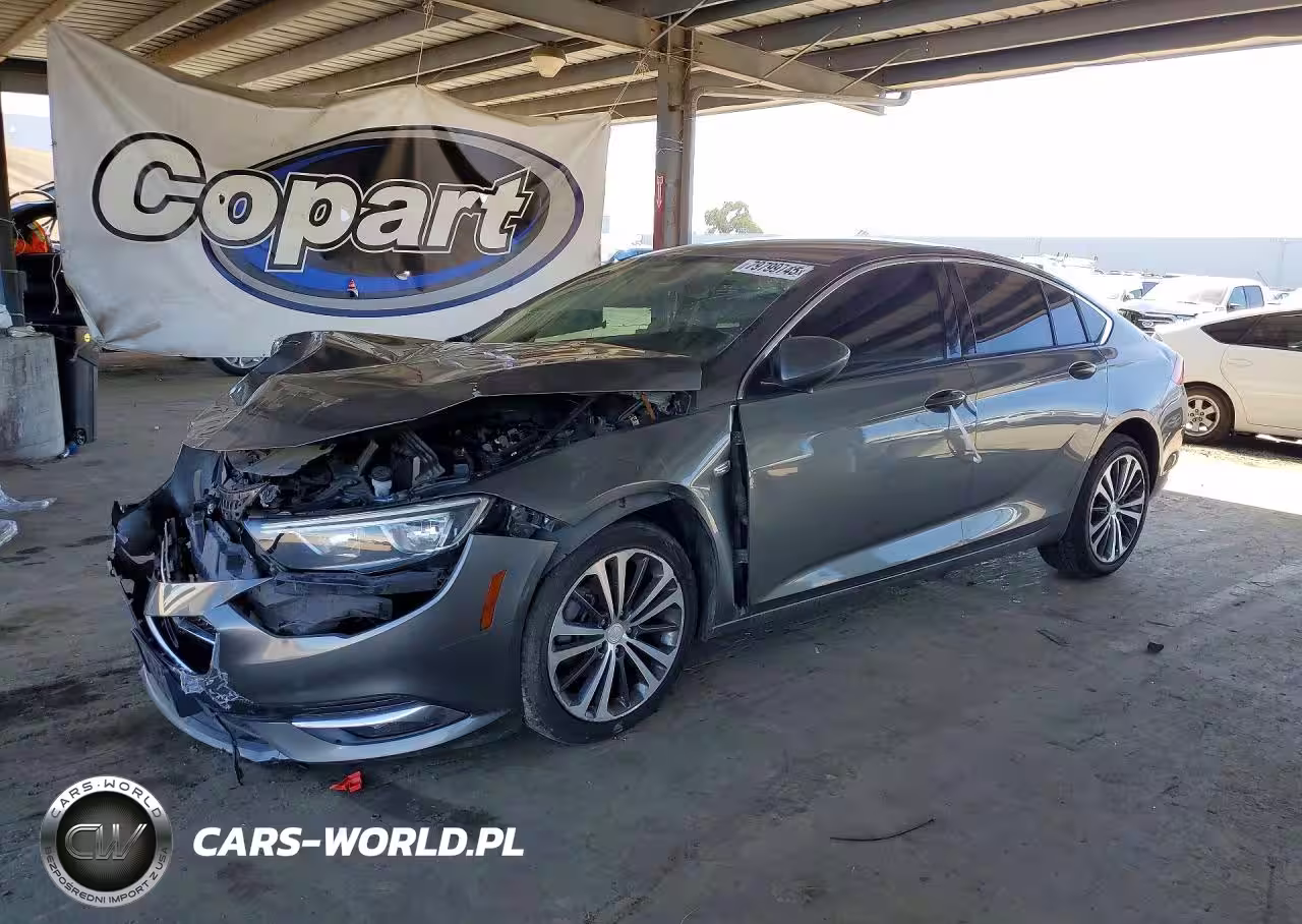 2018 Buick Regal Sportback Essence