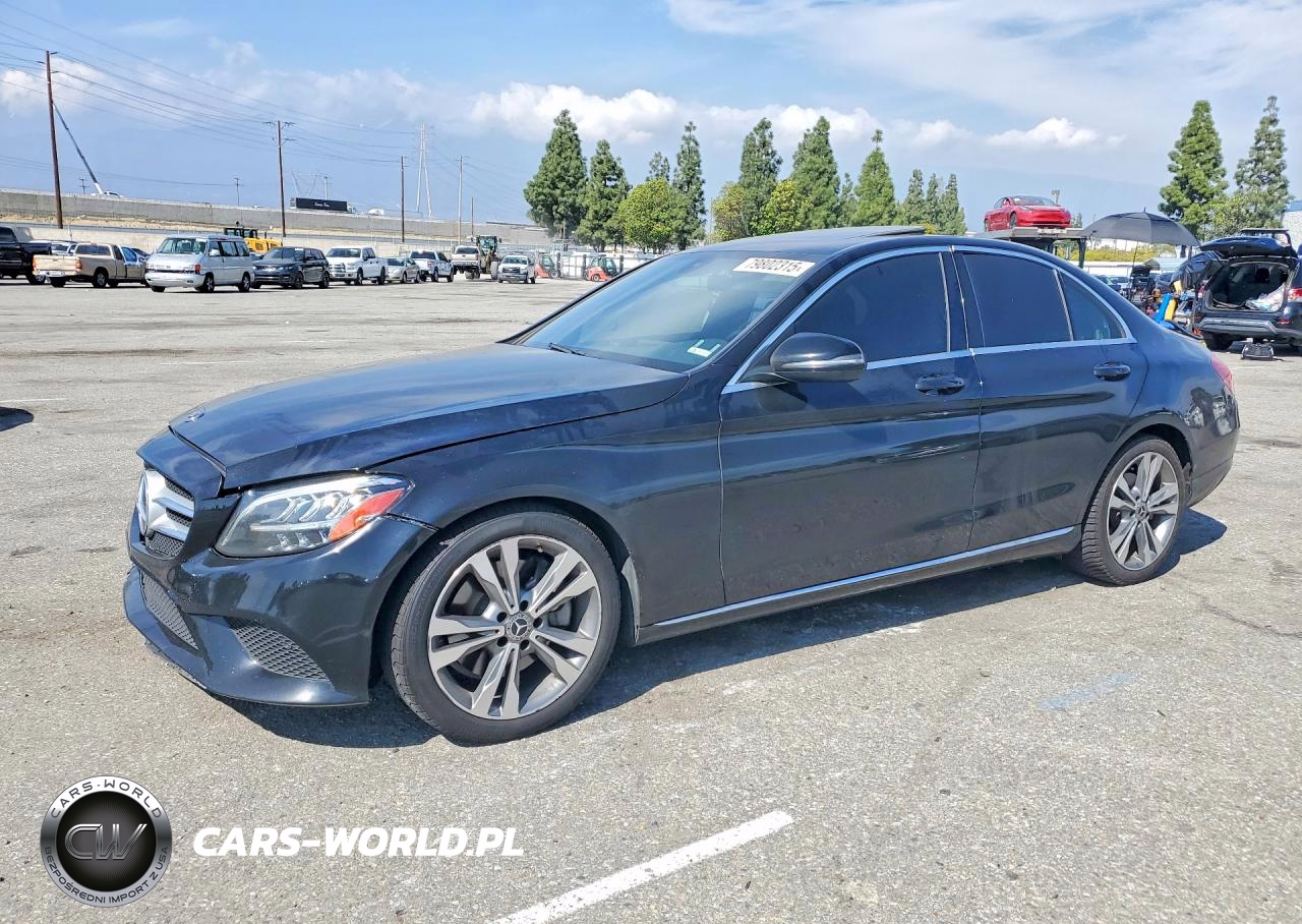 2019 Mercedes-Benz C 300