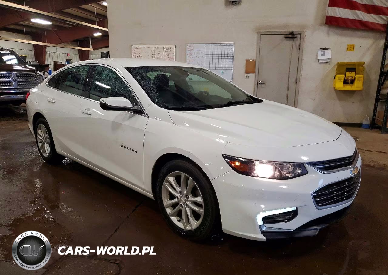 2017 Chevrolet Malibu Lt VIN:1G1ZE5ST0HF244732 - 4