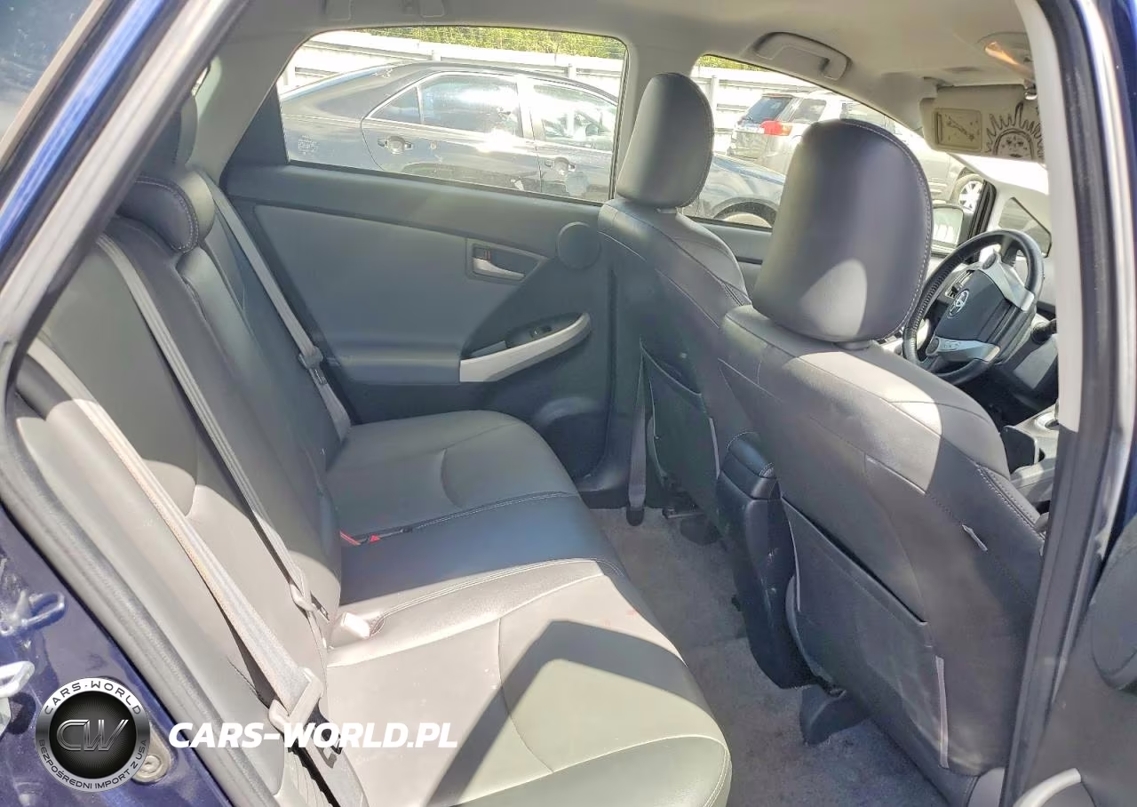 2013 Toyota Prius Four VIN:JTDKN3DU4D0343599 - 10