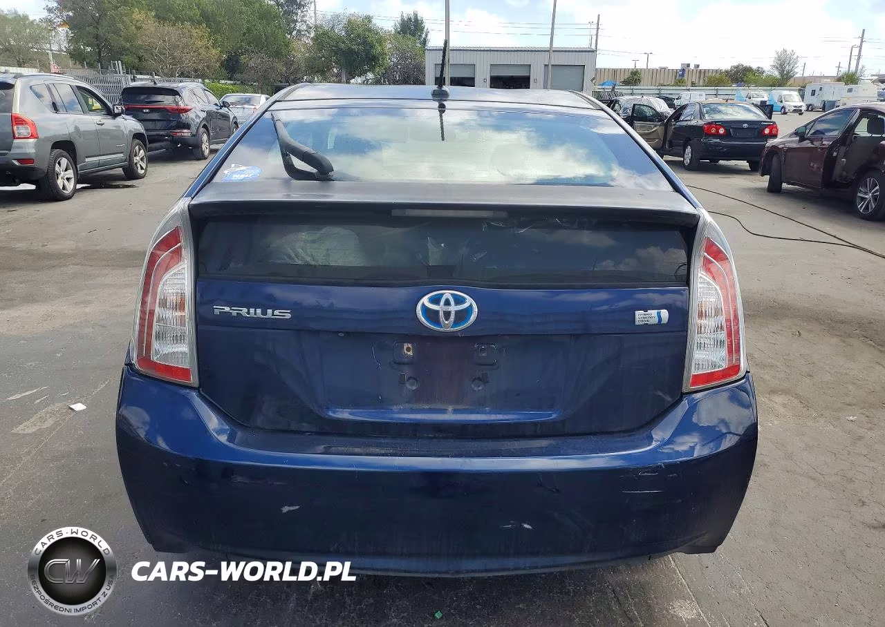 2013 Toyota Prius Four VIN:JTDKN3DU4D0343599 - 6