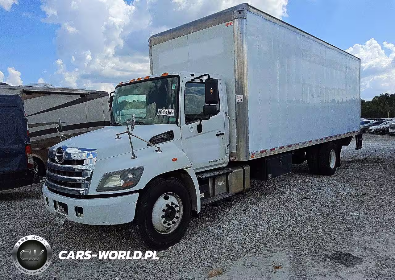 2019 Hino 258-268 Box Truck