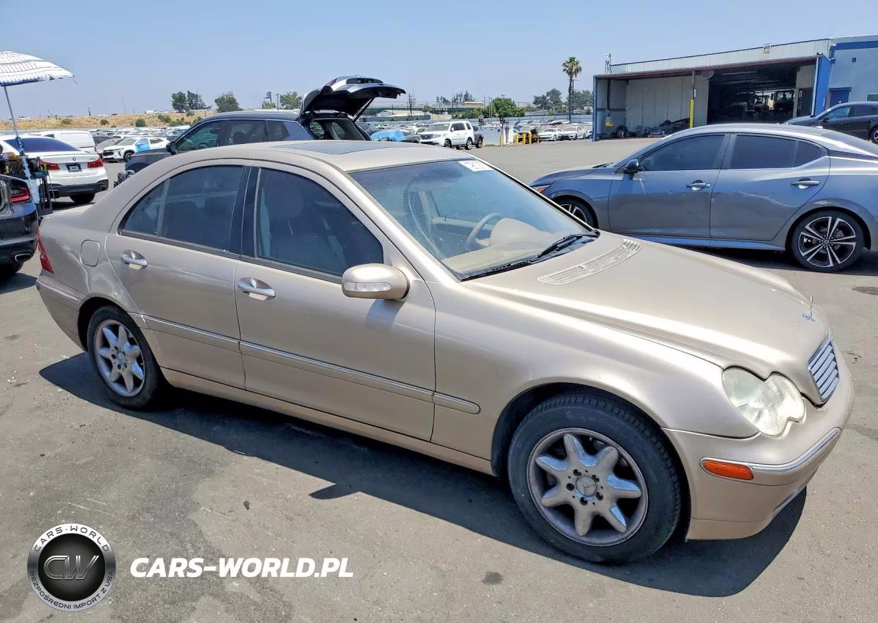 2001 Mercedes-Benz C 320 VIN:WDBRF64J01F018412 - 4