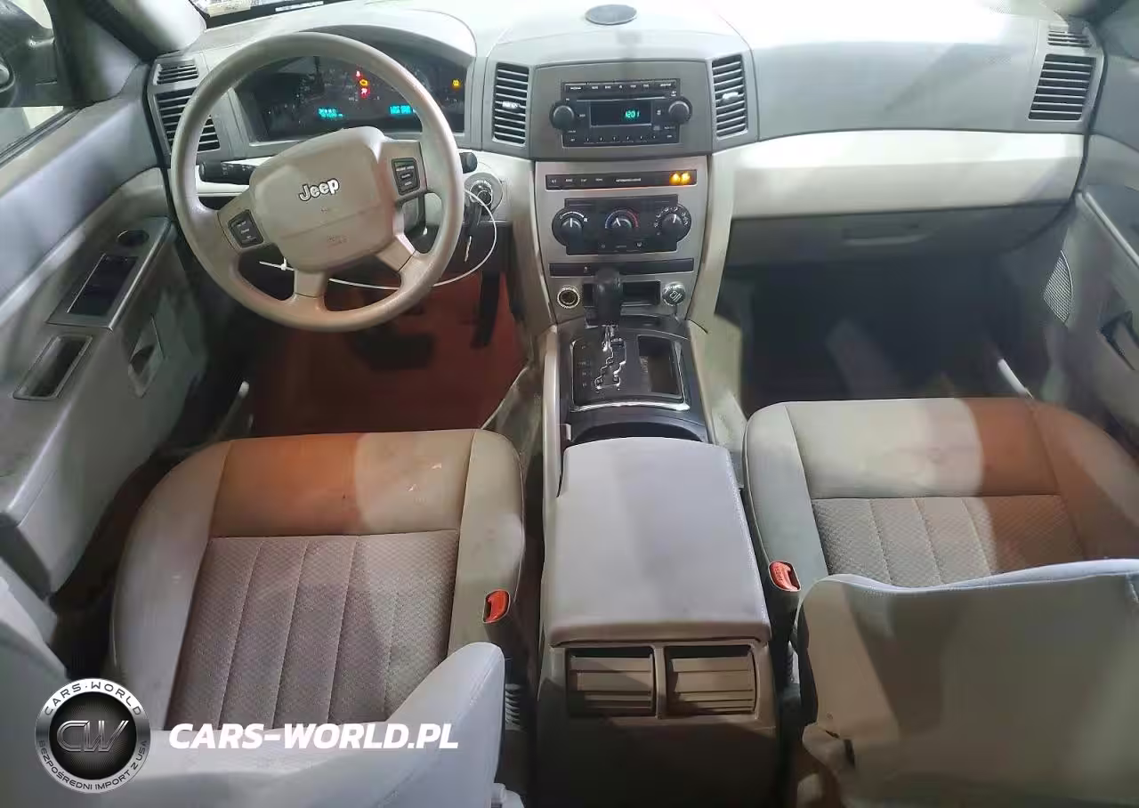 2005 Jeep Grand Cherokee Laredo VIN:1J4GR48K75C559272 - 8
