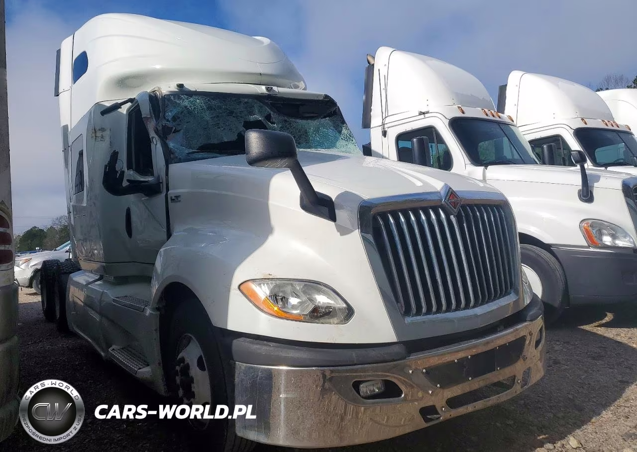 2019 International Lt625