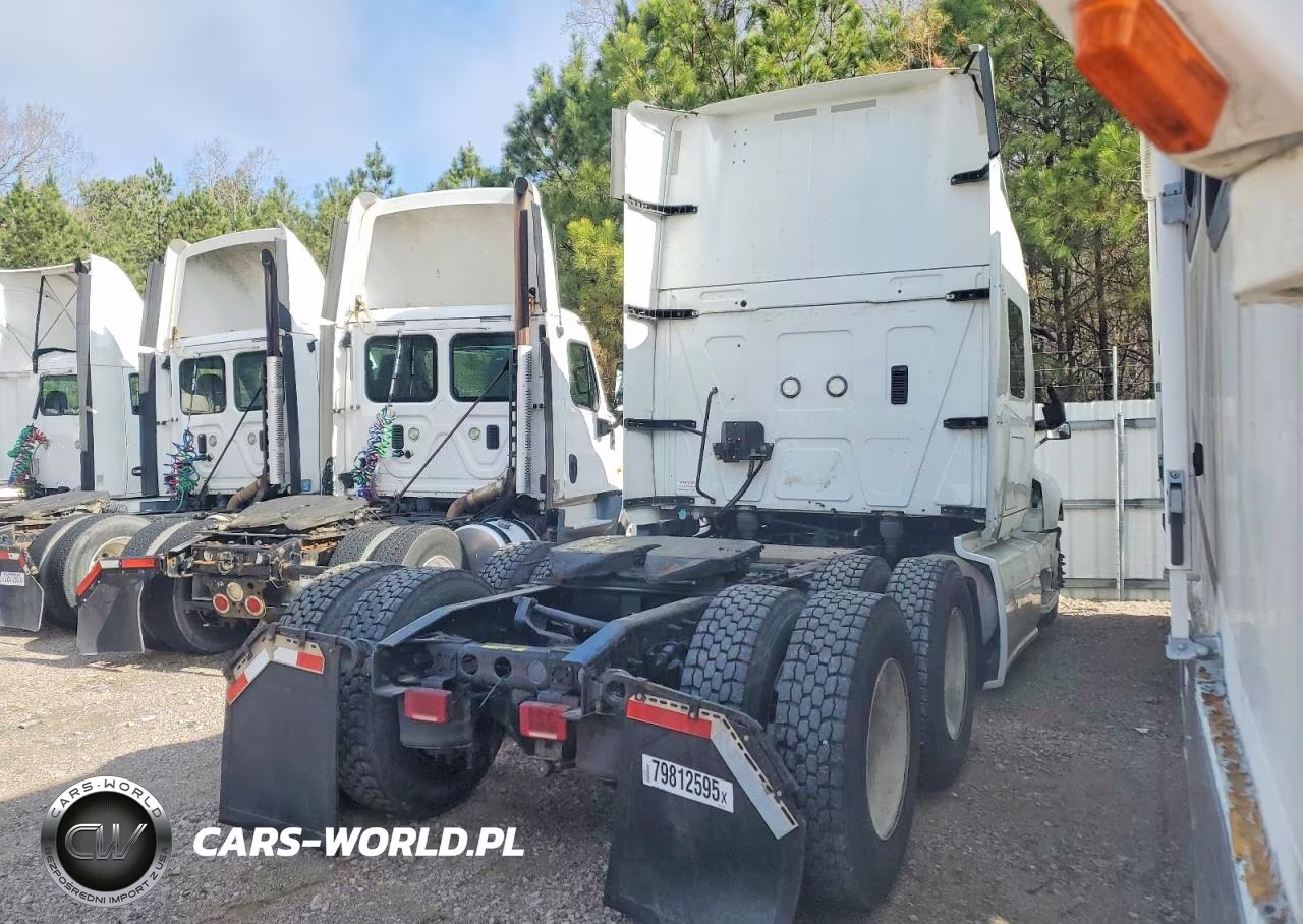 2019 International Lt625 VIN:3HSDZAPRXKN672733 - 4