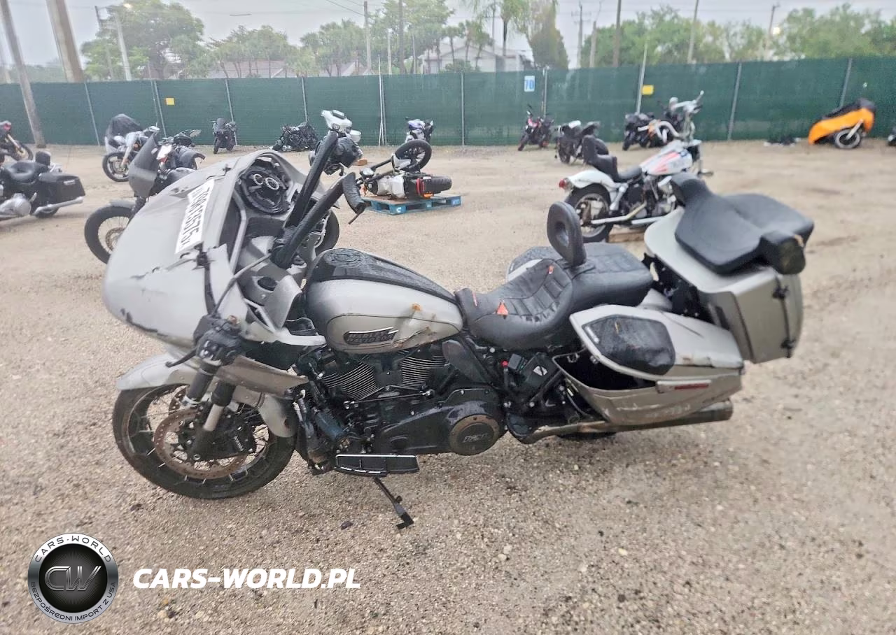 2023 Harley Davidson Fltrxse VIN:1HD1TC617PB953959 - 3