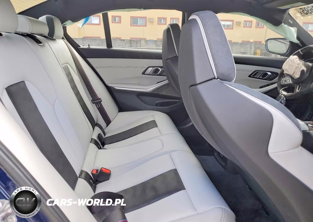 2022 BMW M3 Competition VIN:WBS33AY0XNFM81189 - 10
