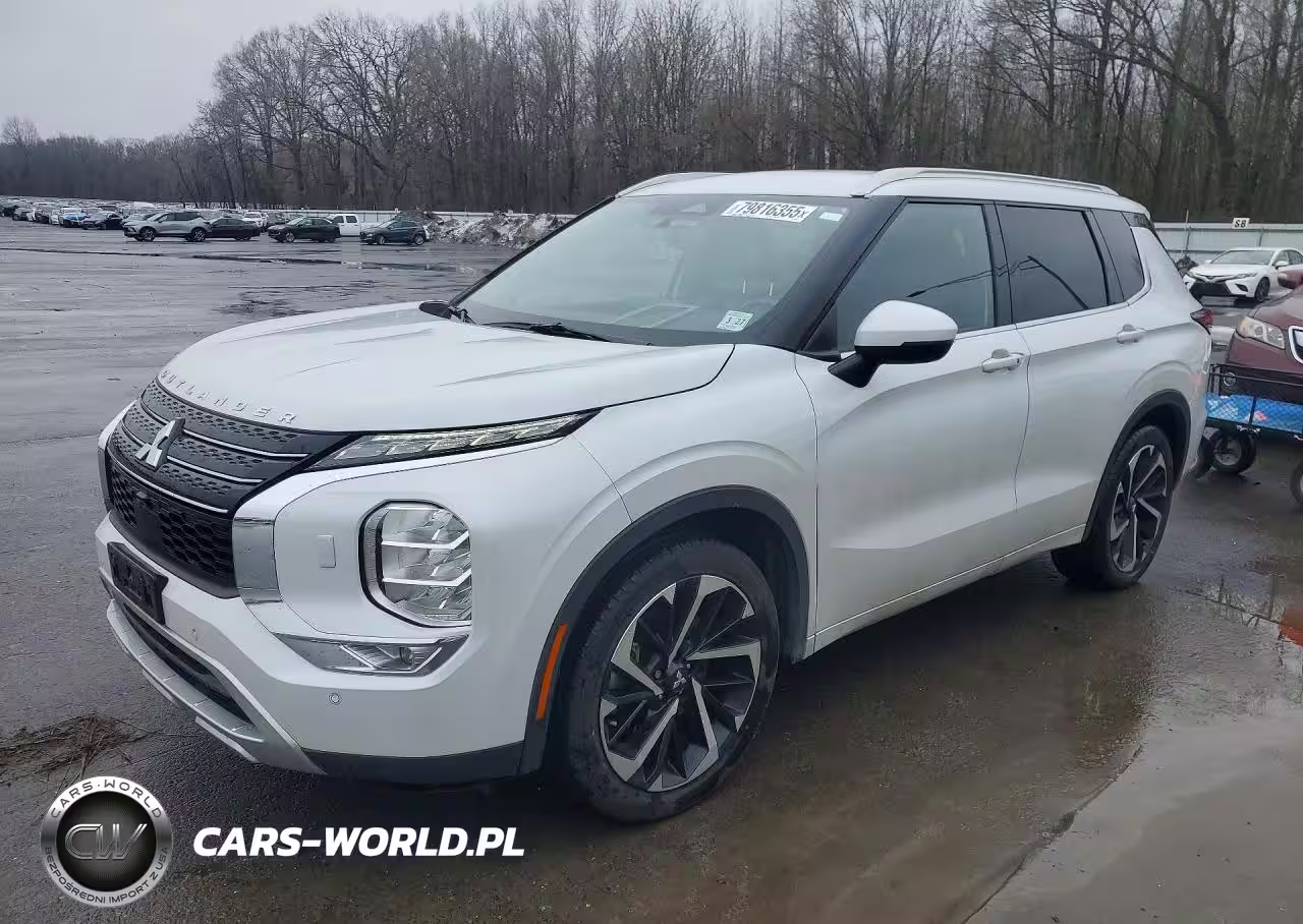 2022 Mitsubishi Outlander Sel