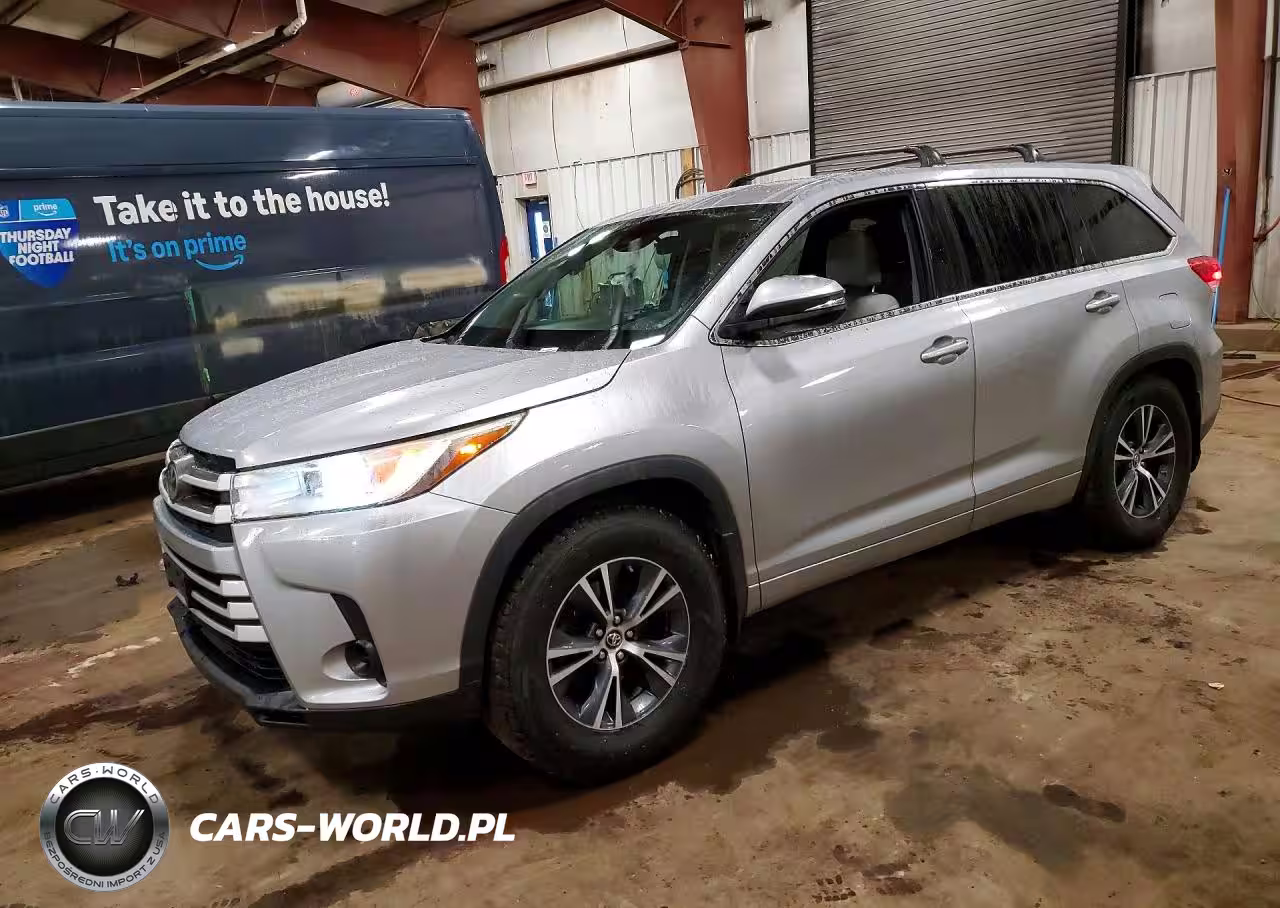 2017 Toyota Highlander Le