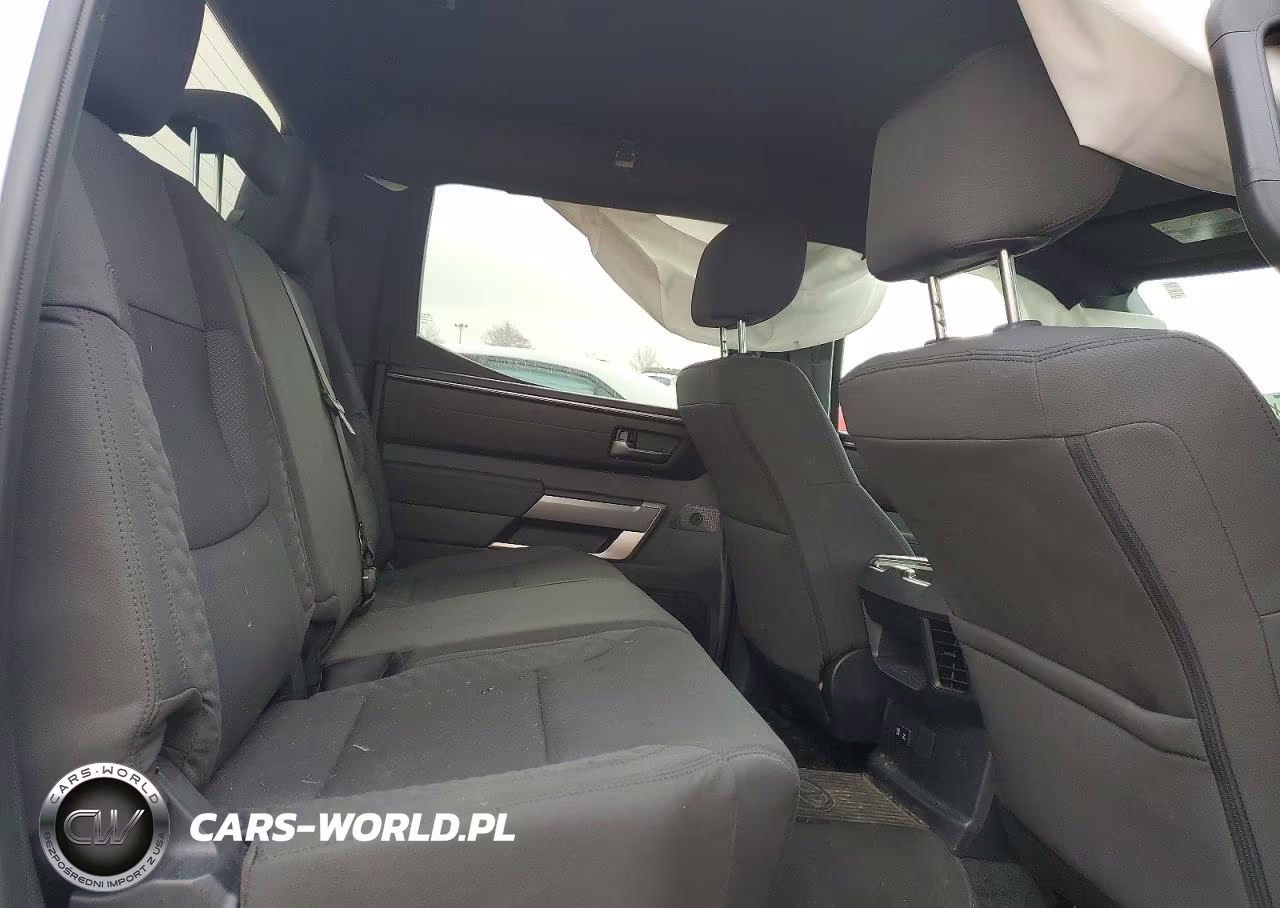 2026 Toyota Tundra Sr5 VIN:5TFLA5DB8TX365895 - 10