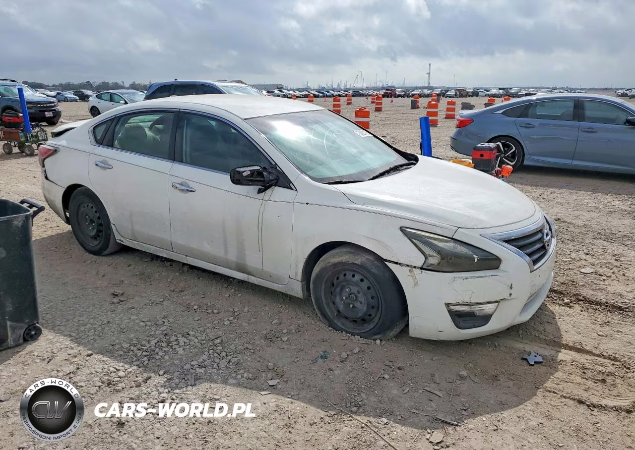 2015 Nissan Altima 2.5 S VIN:1N4AL3AP7FC456597 - 4