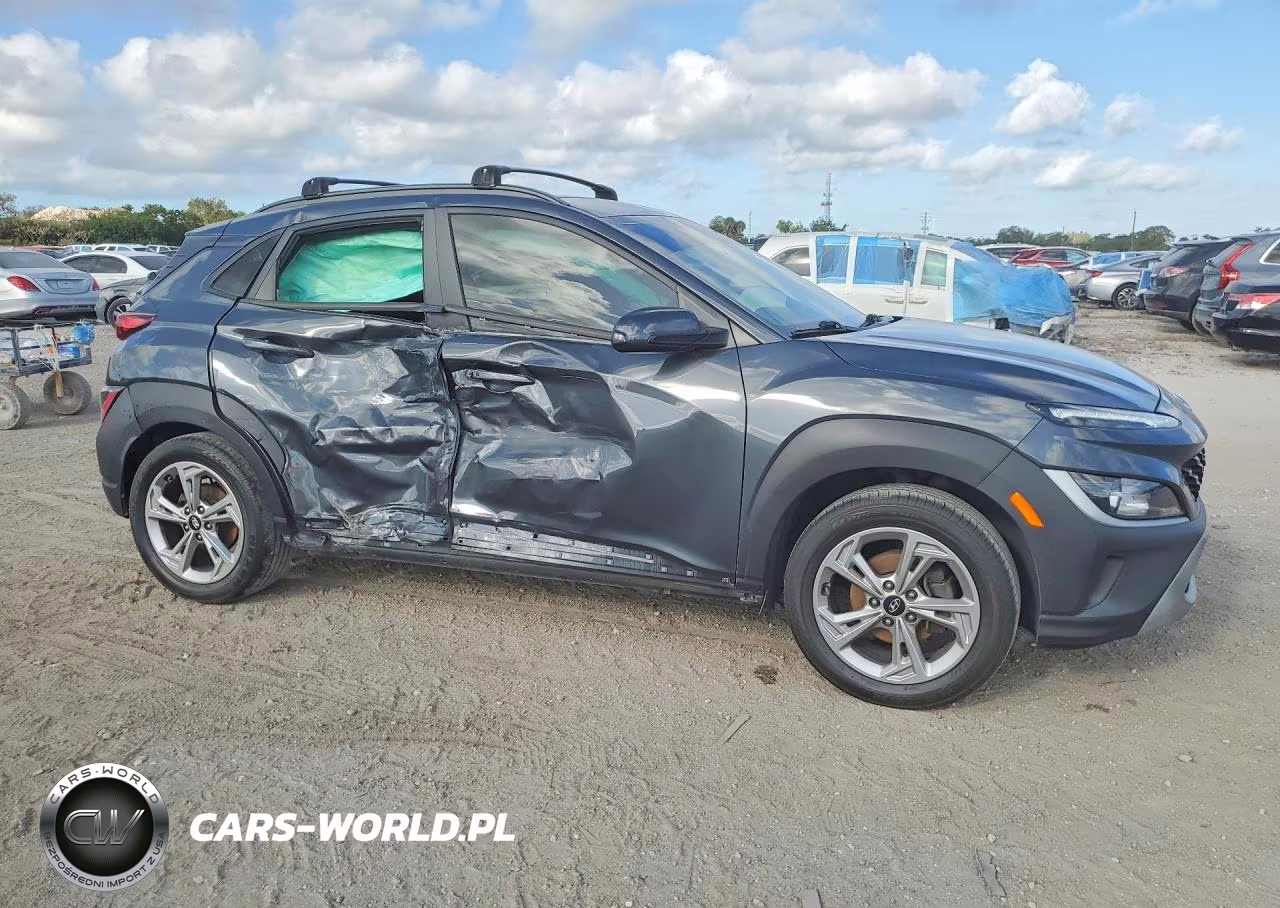2022 Hyundai Kona Sel VIN:KM8K62ABXNU811318 - 4