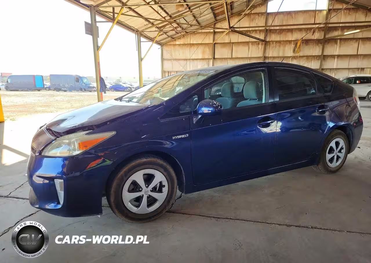 2013 Toyota Prius Three