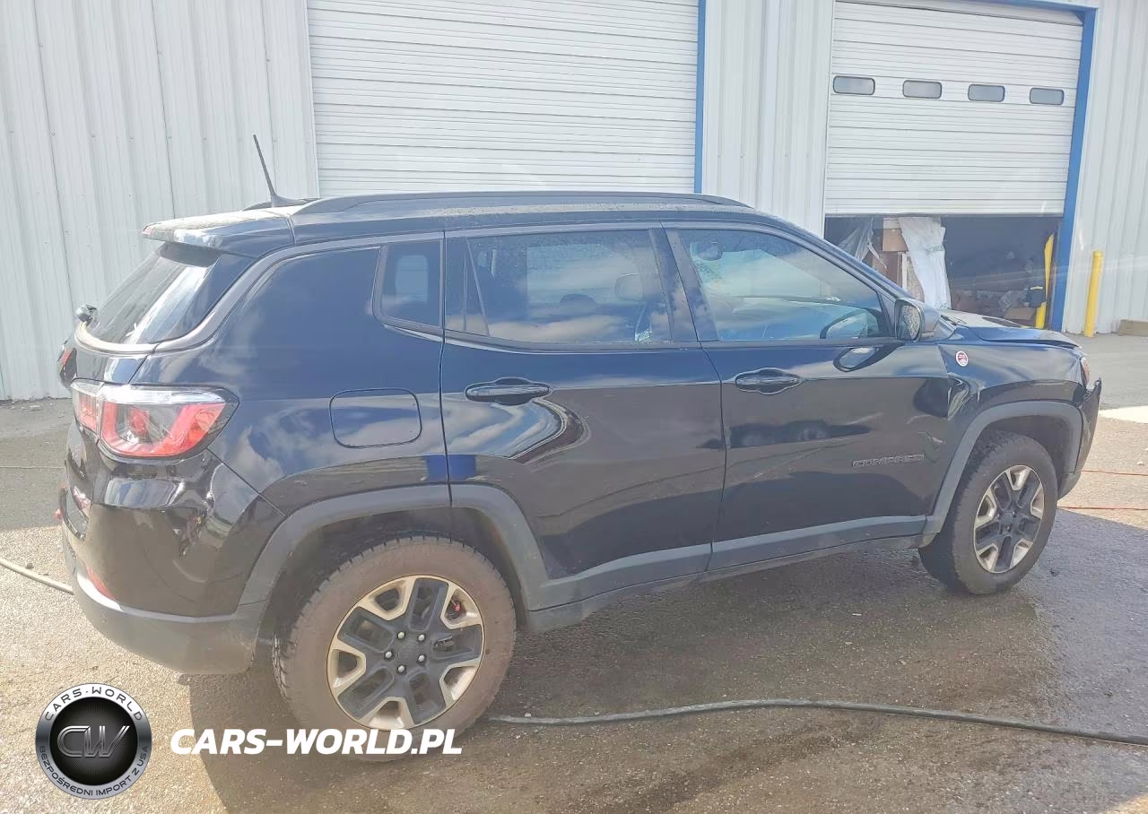2017 Jeep Compass Trailhawk VIN:3C4NJDDB0HT607214 - 3