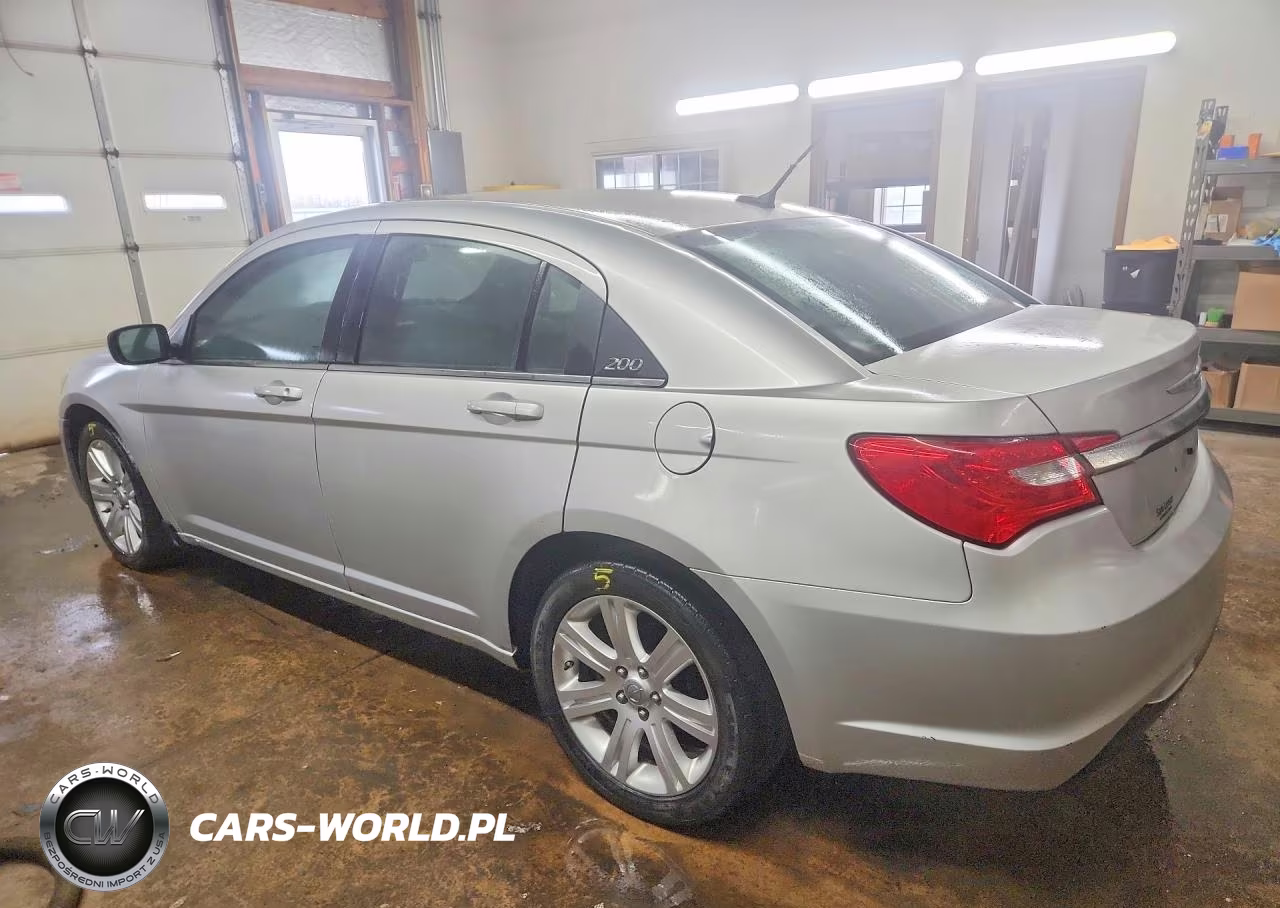 2011 Chrysler 200 Touring VIN:1C3BC1FB6BN562364 - 2