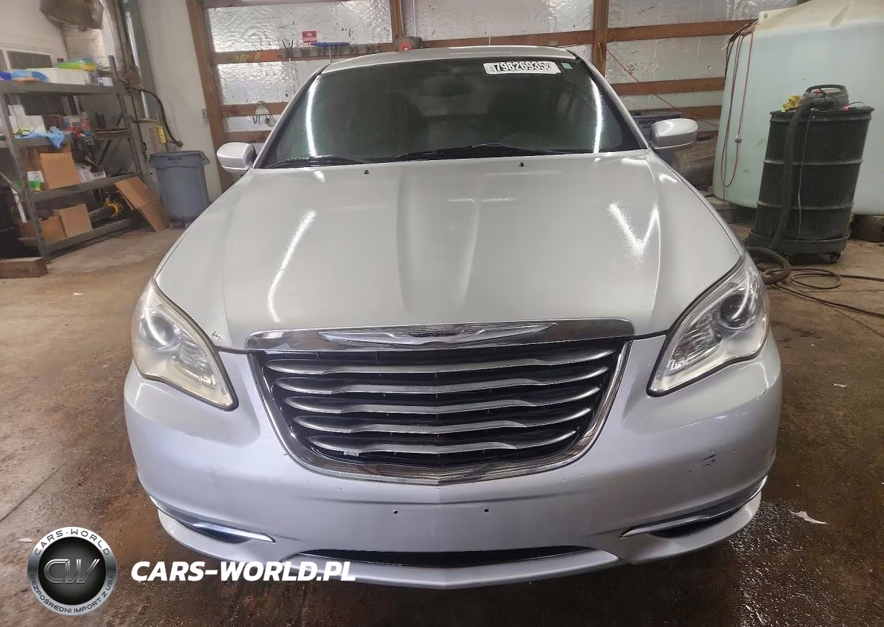 2011 Chrysler 200 Touring VIN:1C3BC1FB6BN562364 - 5
