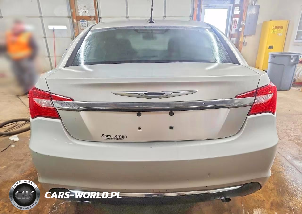 2011 Chrysler 200 Touring VIN:1C3BC1FB6BN562364 - 6