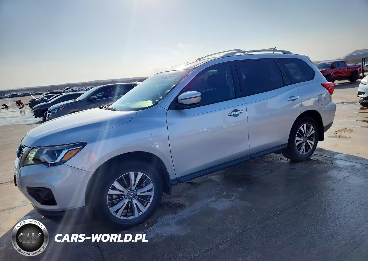 2018 Nissan Pathfinder Sv