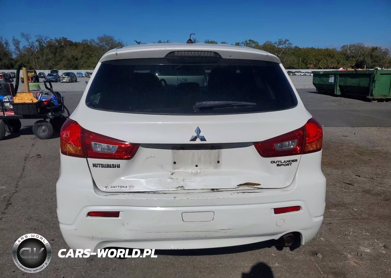 2011 Mitsubishi Outlander Sport Es VIN:JA4AP3AU6BZ001357 - 6