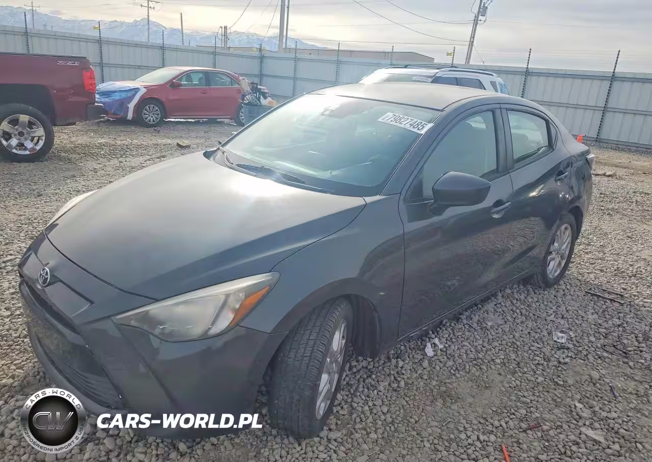 2017 Toyota Yaris Ia Base