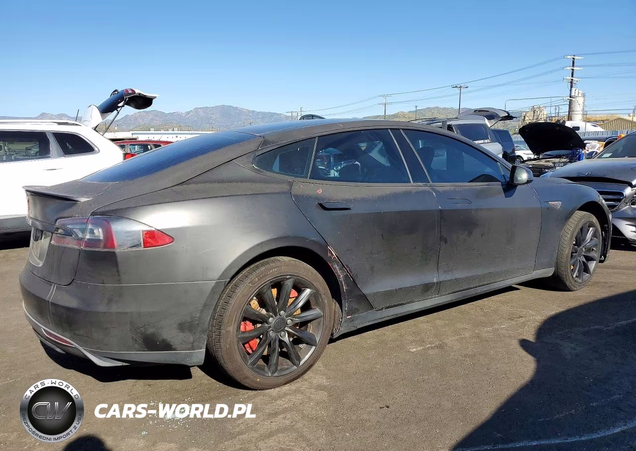2014 Tesla Model S VIN:5YJSA1S18EFP57058 - 3