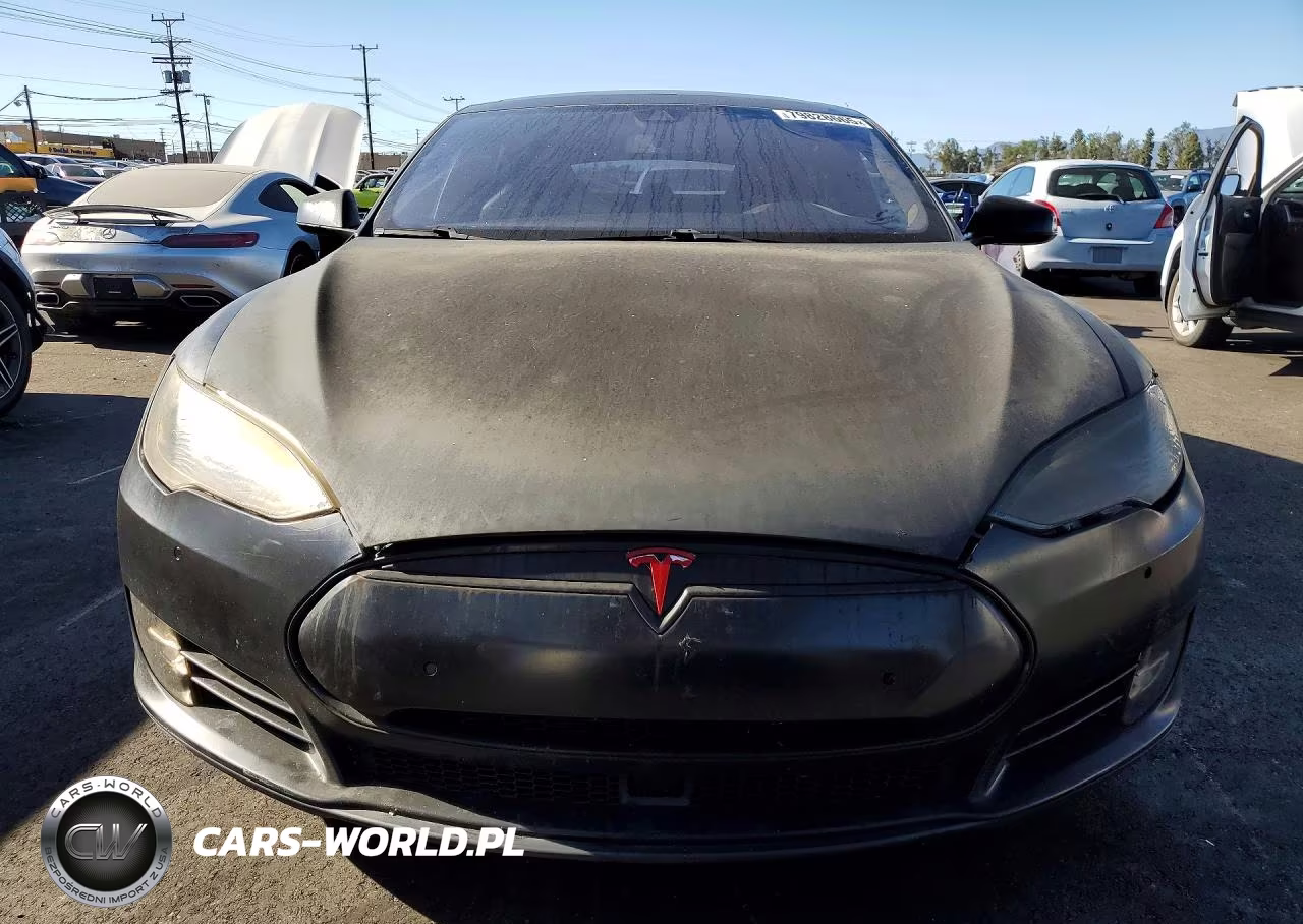2014 Tesla Model S VIN:5YJSA1S18EFP57058 - 5