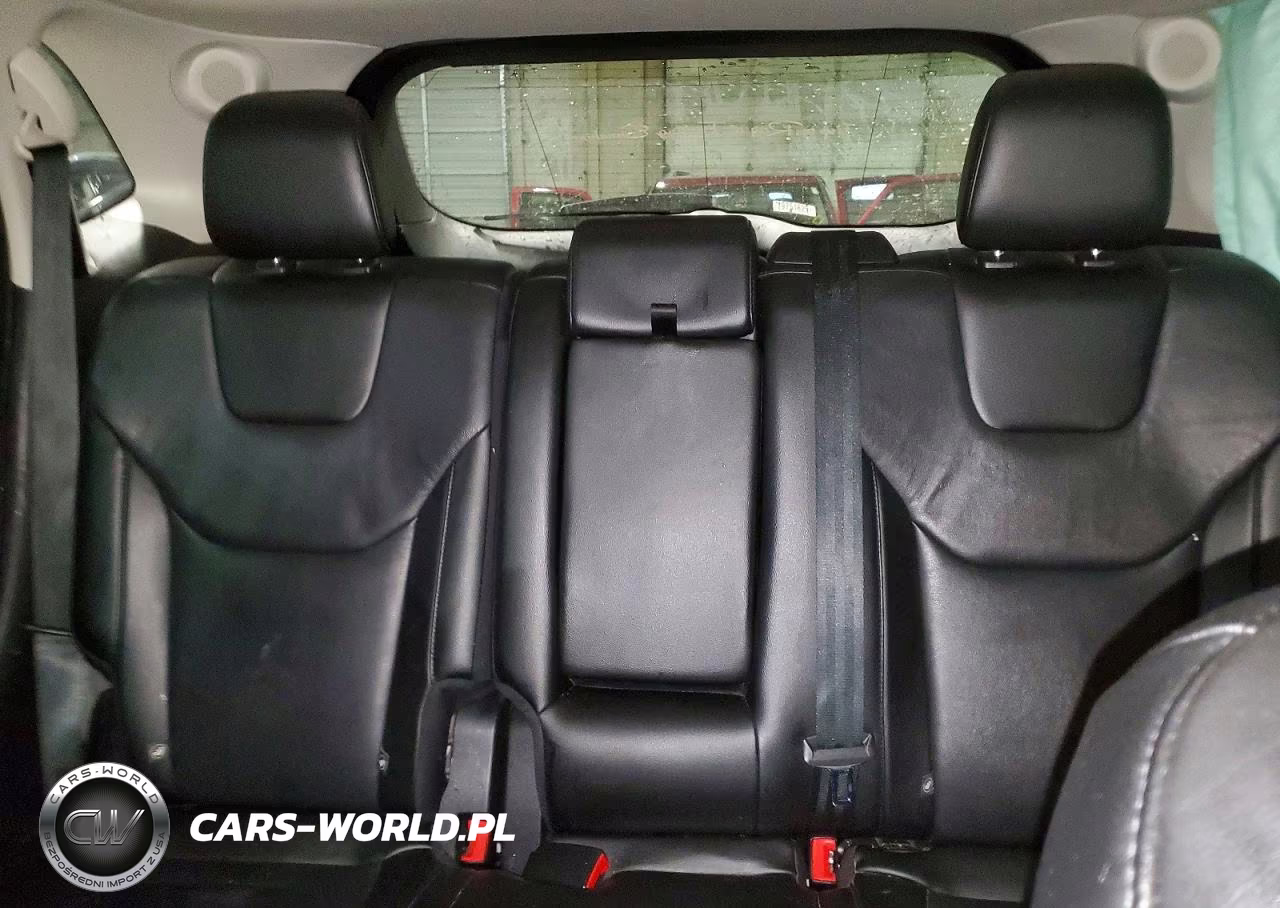 2021 Ford Edge Titanium VIN:2FMPK3K90MBA18083 - 10