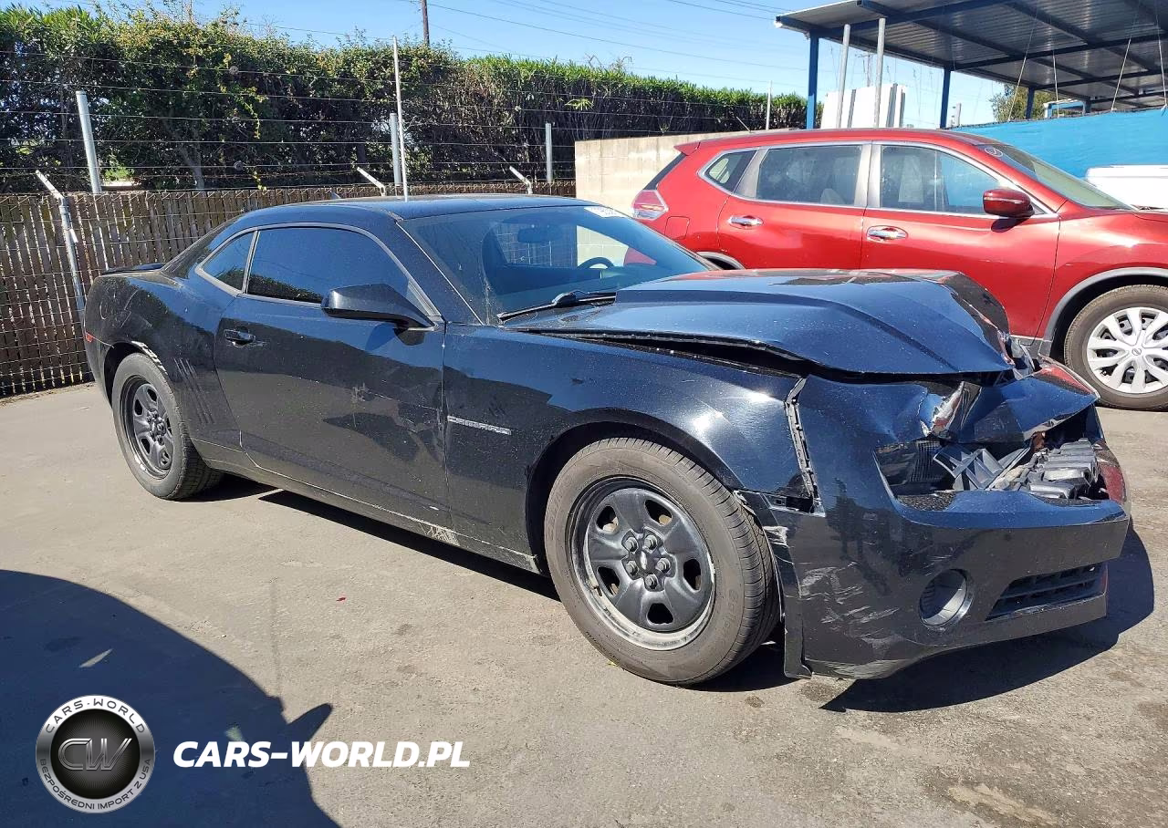 2013 Chevrolet Camaro Ls VIN:2G1FE1E39D9119710 - 4