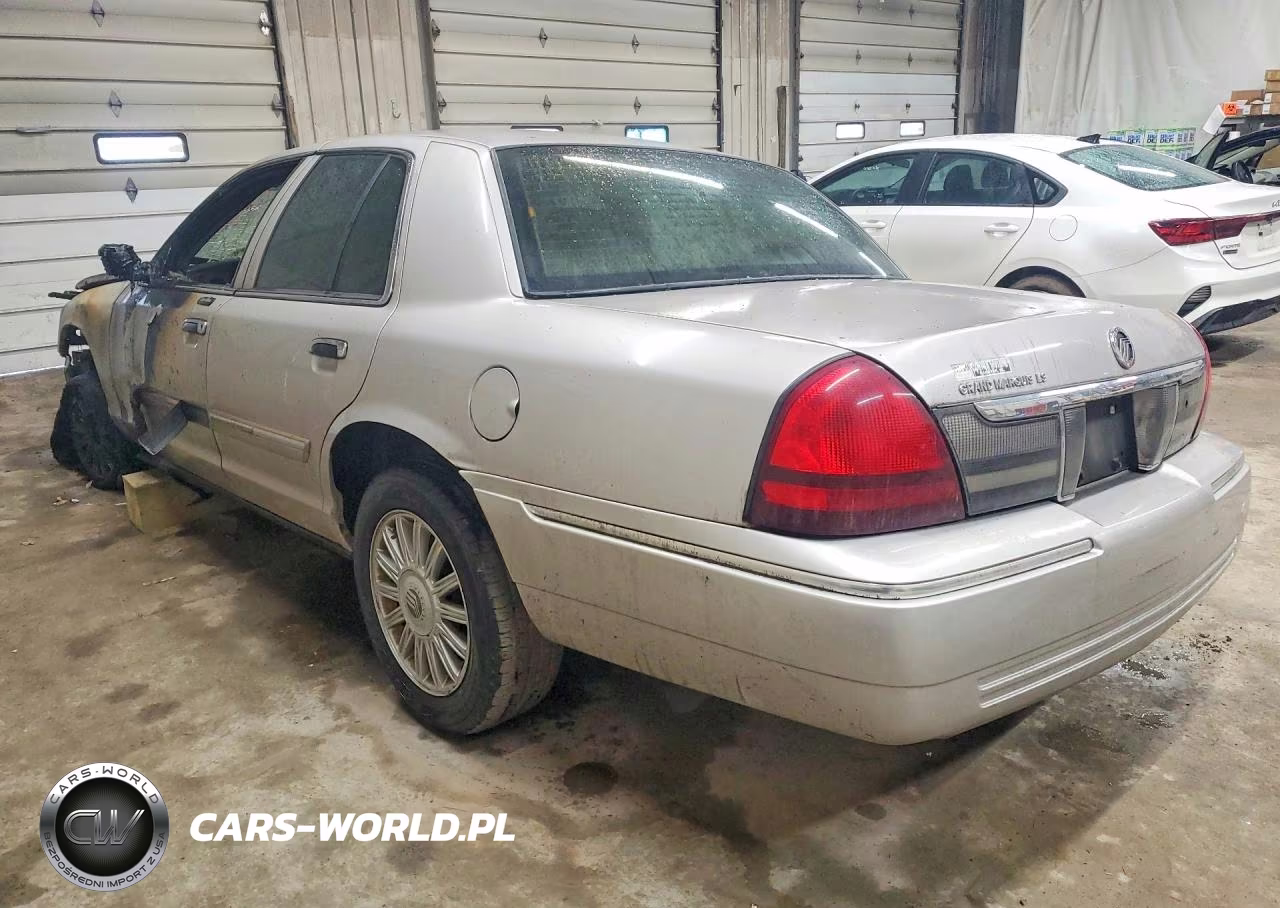 2011 Mercury Grand Marquis Ls VIN:2MEBM7FVXBX610886 - 2