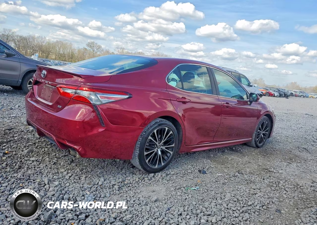 2018 Toyota Camry Se VIN:4T1B11HK4JU576441 - 3