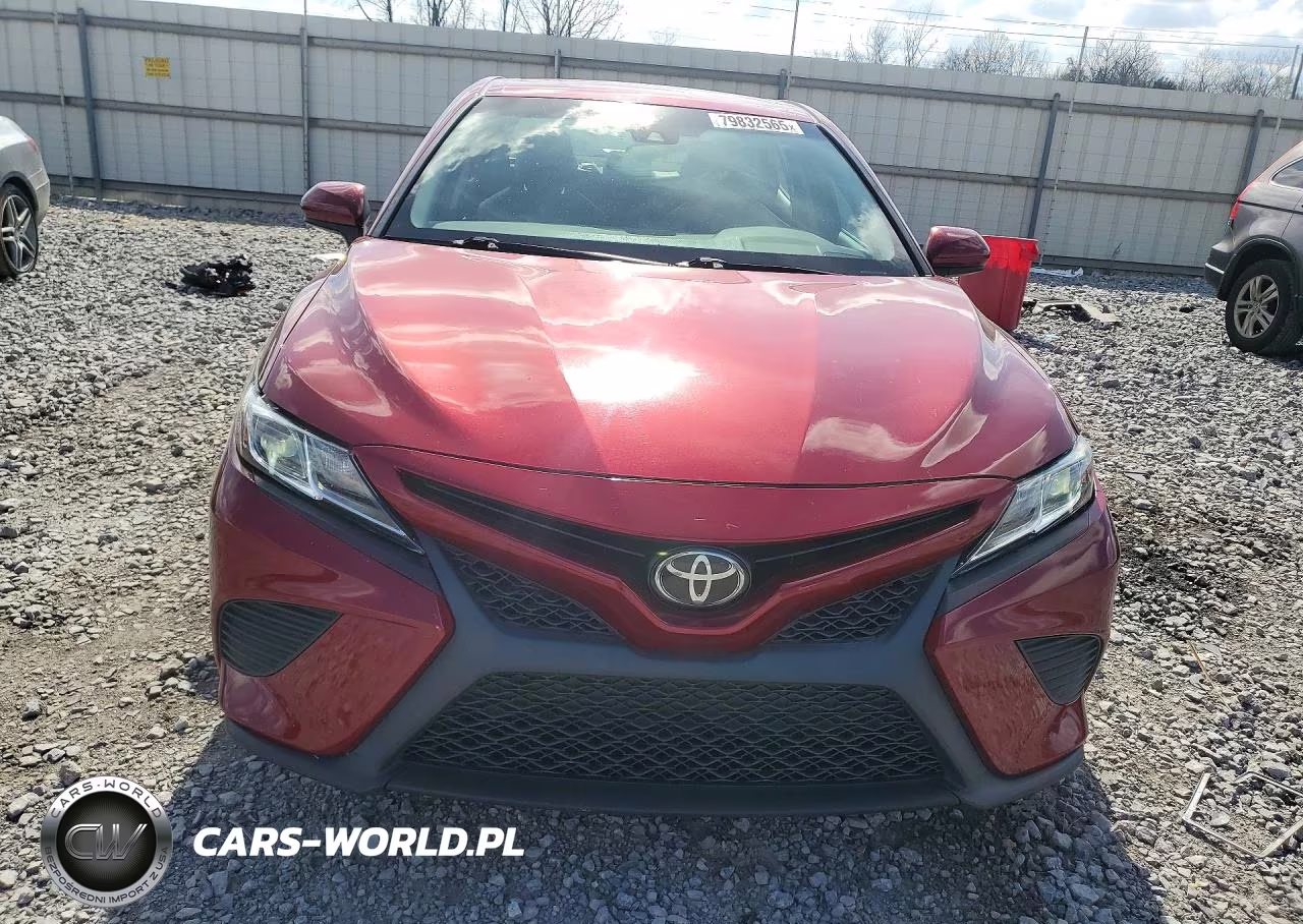2018 Toyota Camry Se VIN:4T1B11HK4JU576441 - 5