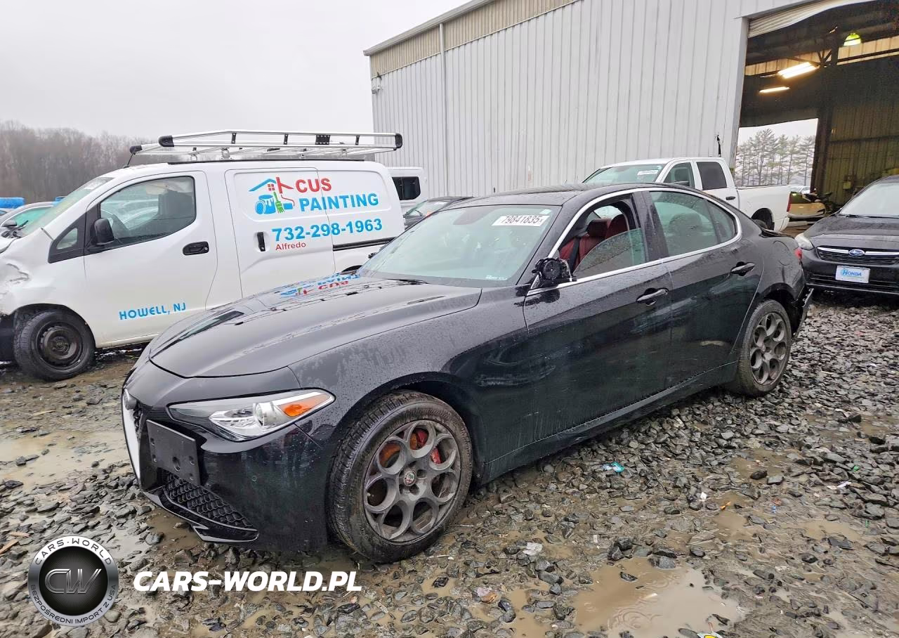 2017 Alfa Romeo Giulia Q4
