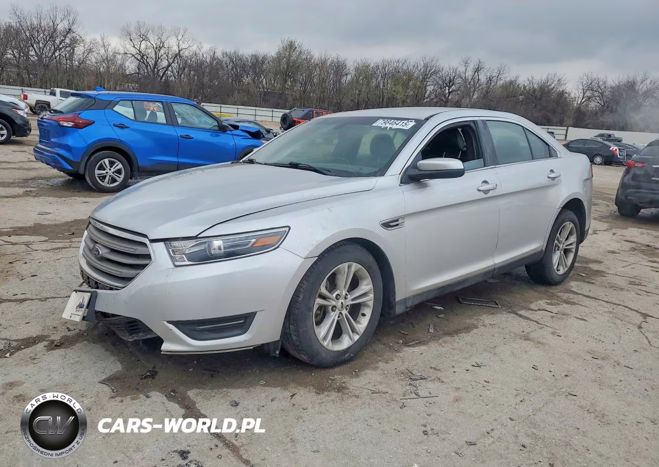 2018 Ford Taurus Sel