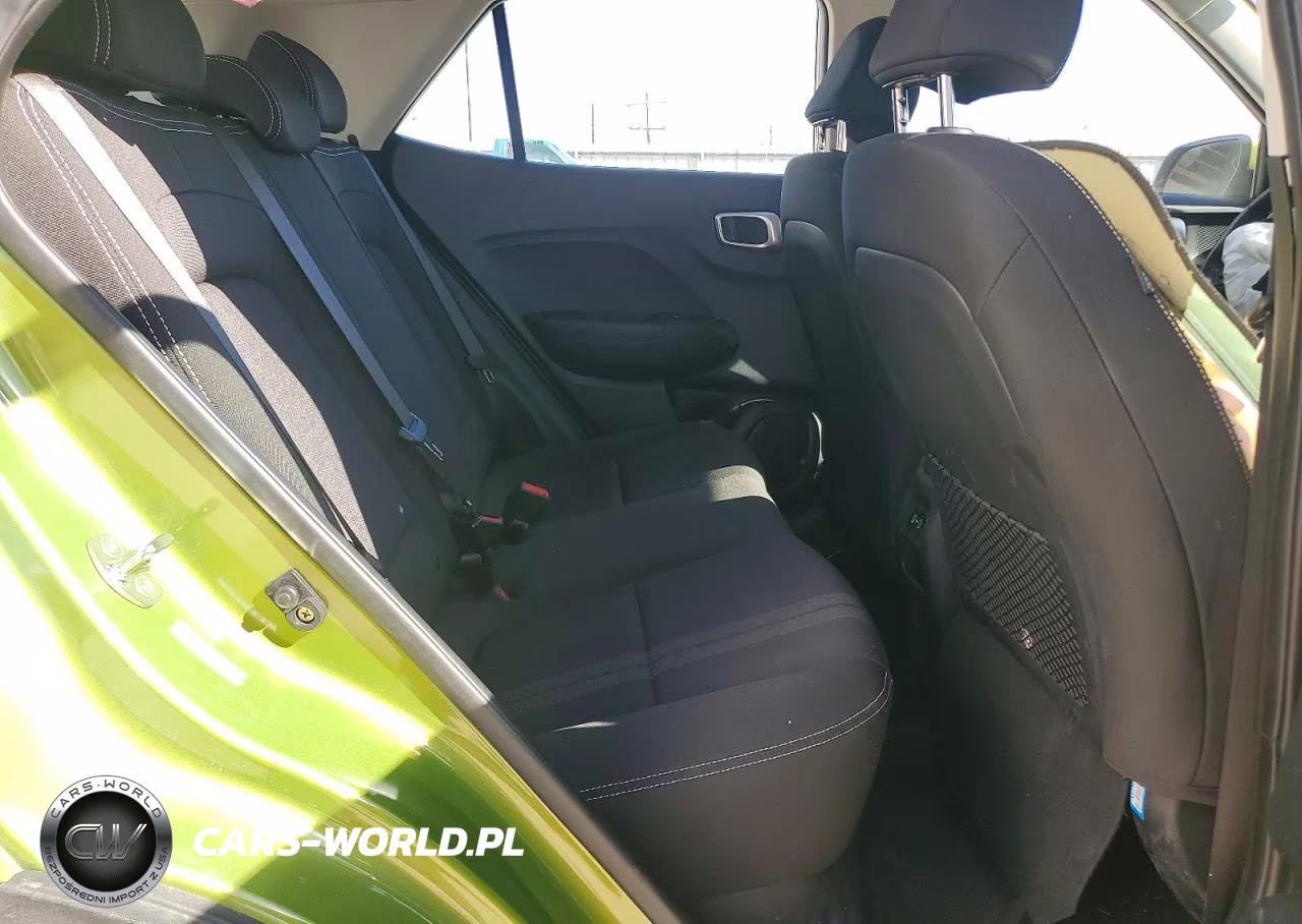 2024 Hyundai Venue Sel VIN:KMHRC8A32RU302557 - 10