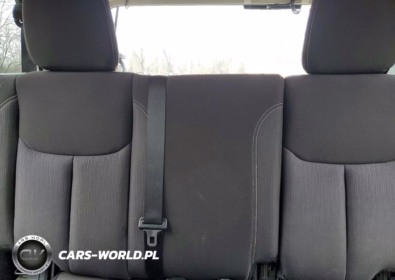 2013 Jeep Wrangler Unlimited Sahara VIN:1C4HJWEGXDL590723 - 10