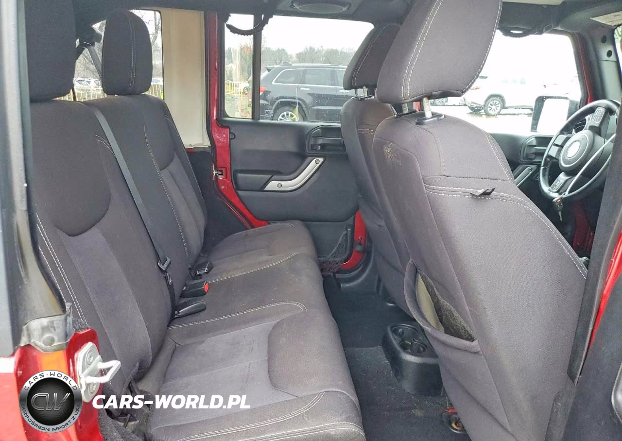2013 Jeep Wrangler Unlimited Sahara VIN:1C4HJWEGXDL590723 - 11