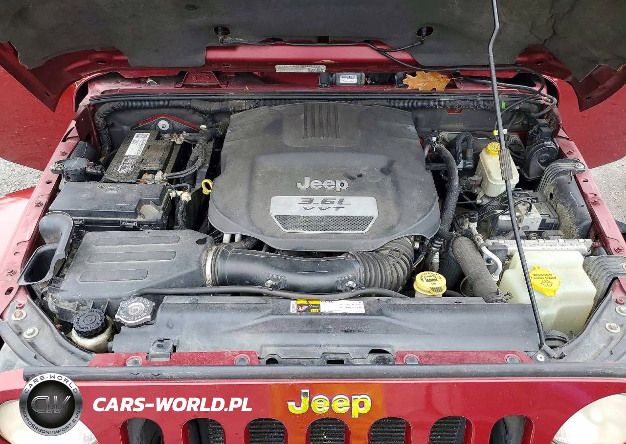 2013 Jeep Wrangler Unlimited Sahara VIN:1C4HJWEGXDL590723 - 12