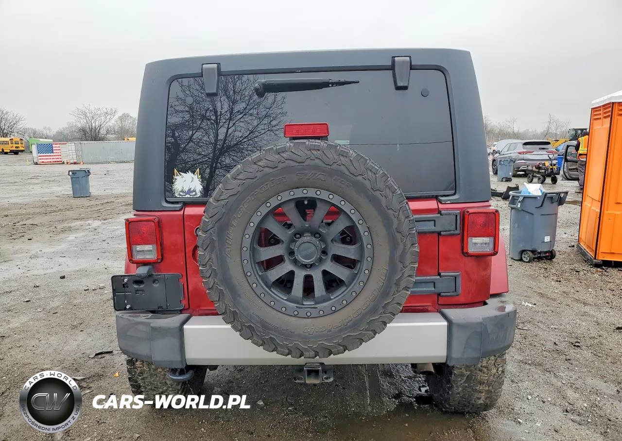 2013 Jeep Wrangler Unlimited Sahara VIN:1C4HJWEGXDL590723 - 6