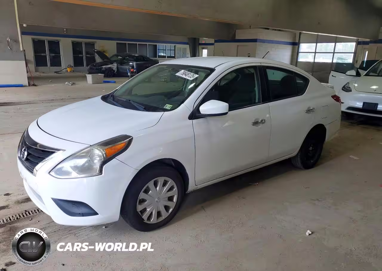 2019 Nissan Versa Sv