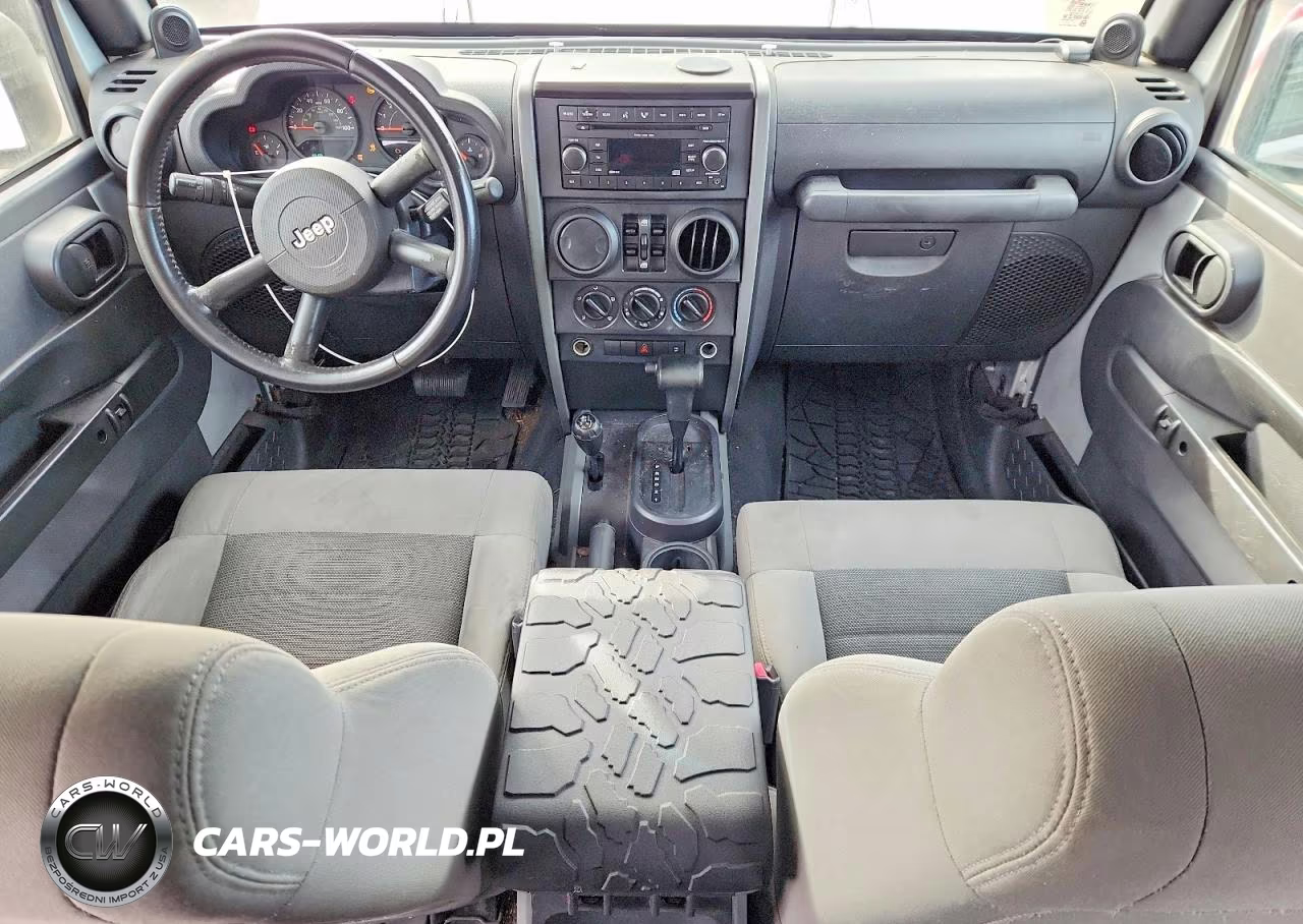 2008 Jeep Wrangler VIN:1J4GA39128L528717 - 8
