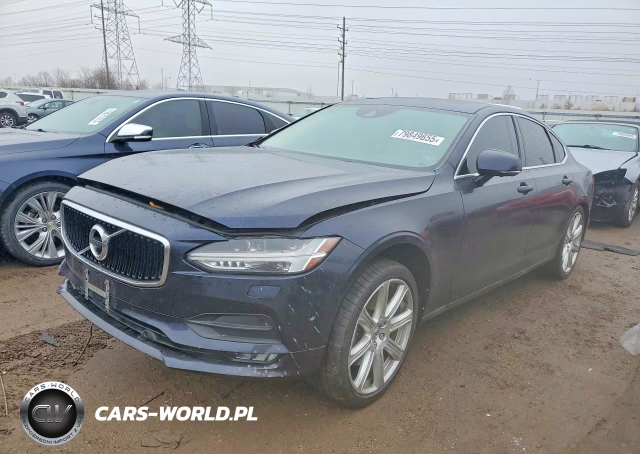 2017 Volvo S90 T6 Momentum