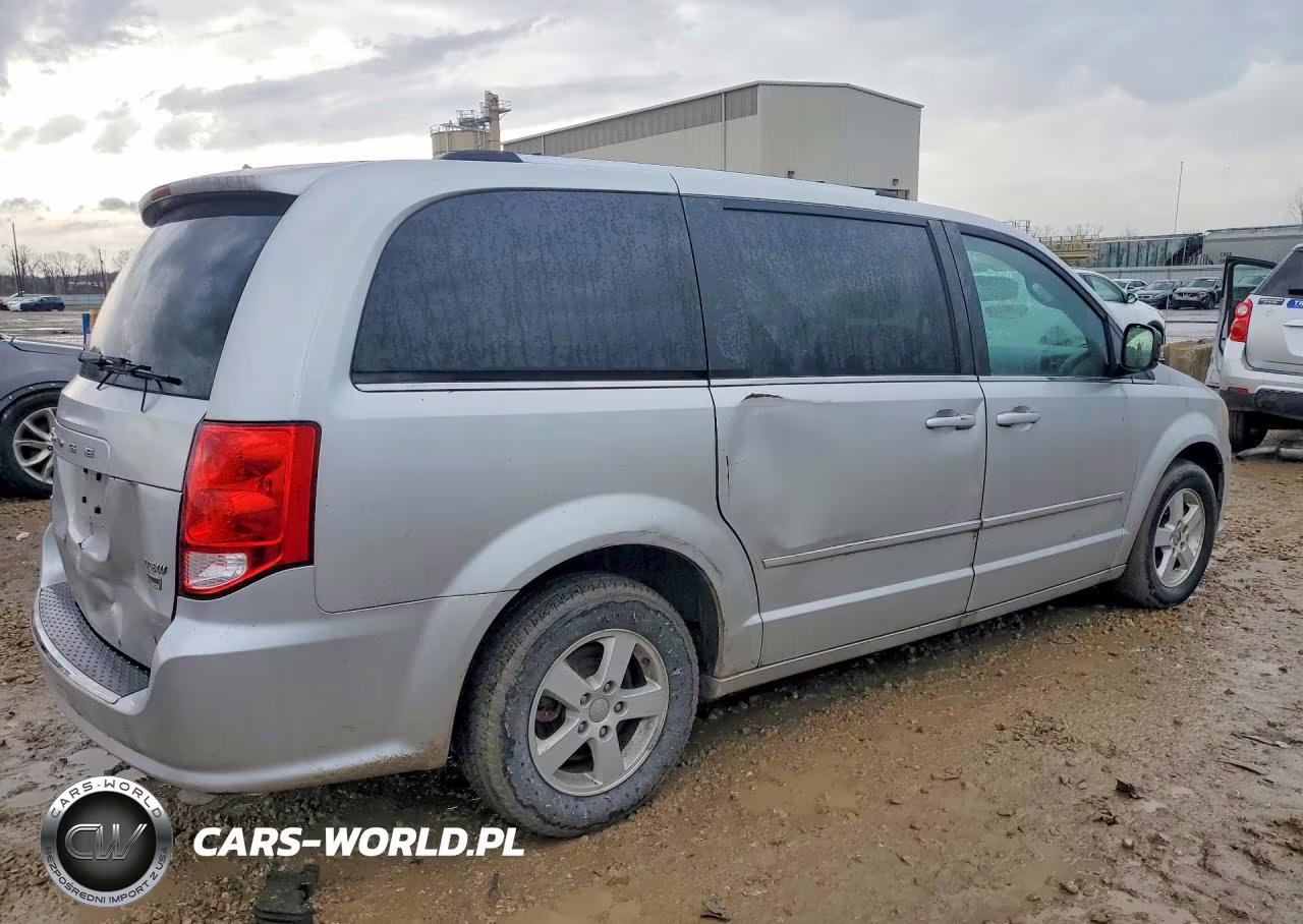 2011 Dodge Grand Caravan Crew VIN:2D4RN5DG8BR662224 - 3