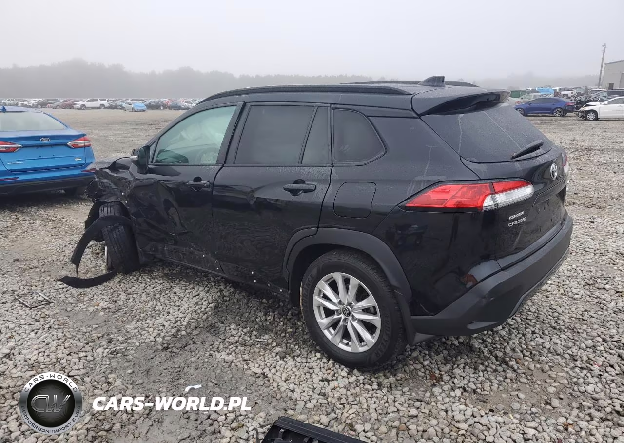 2022 Toyota Corolla Cross Le VIN:7MUCAABG7NV003000 - 2