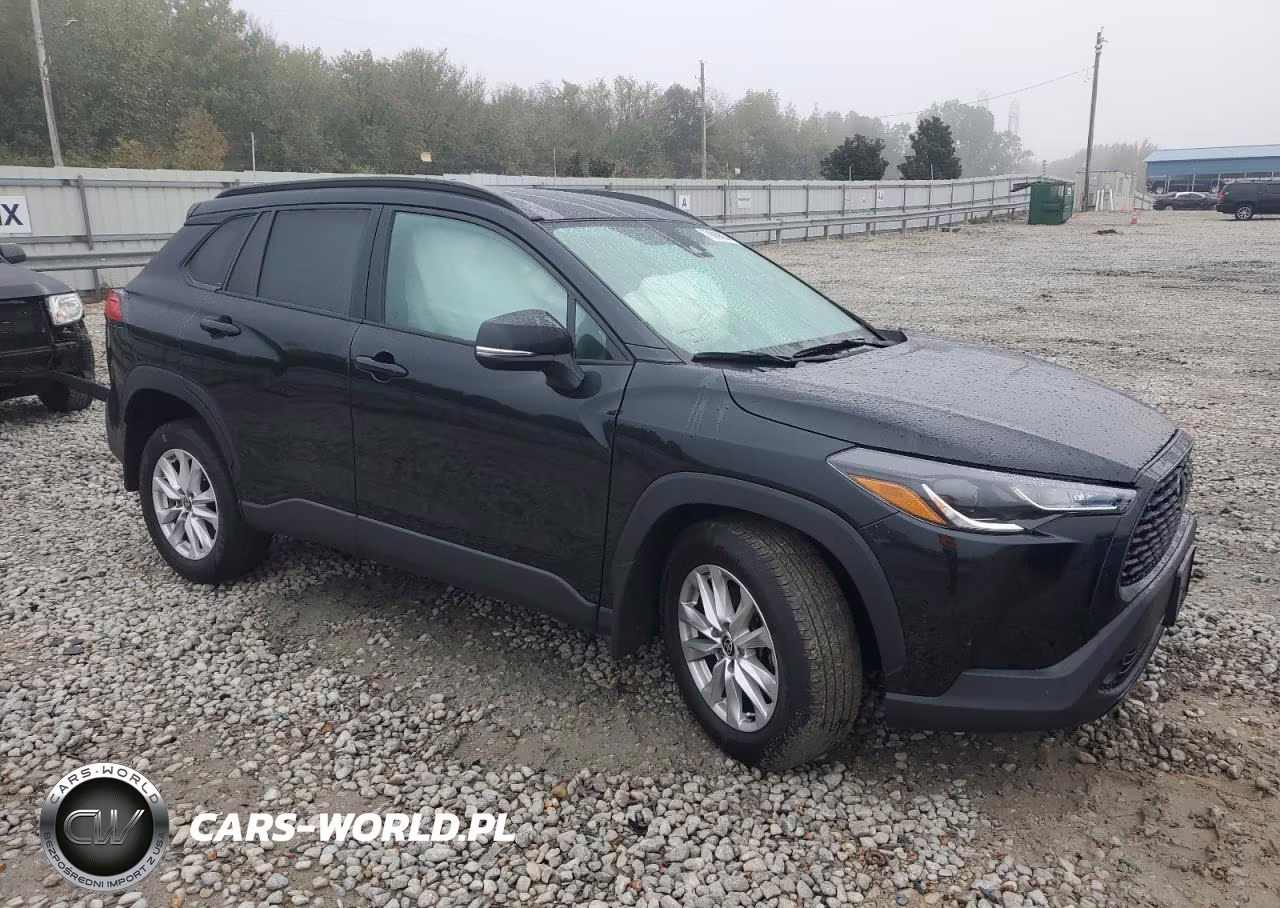 2022 Toyota Corolla Cross Le VIN:7MUCAABG7NV003000 - 4